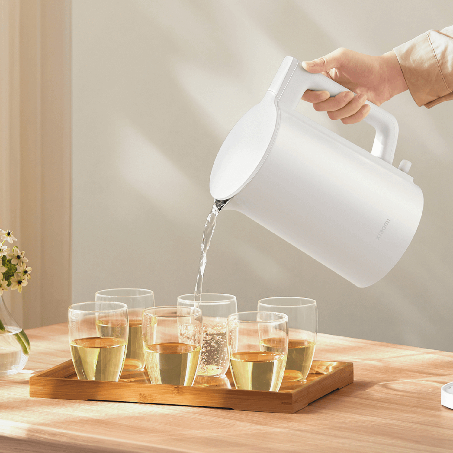 BHR9036EU_Xiaomi-Electric-Kettle-2-Lite-White_wr_03a