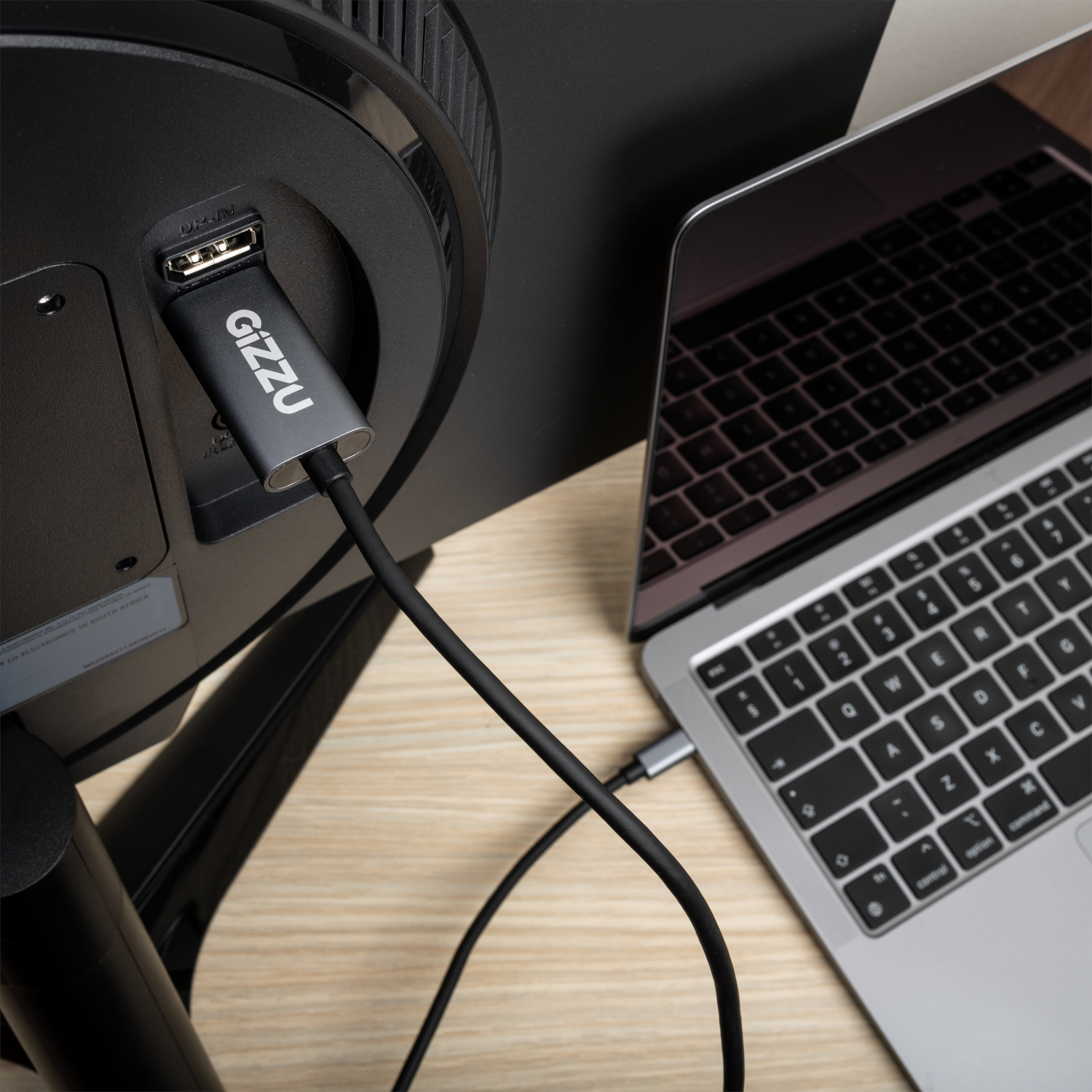 GIZZU-4K60HZ-TYPE-C-TO-HDMI-2M-CABLE-POL_wr_05