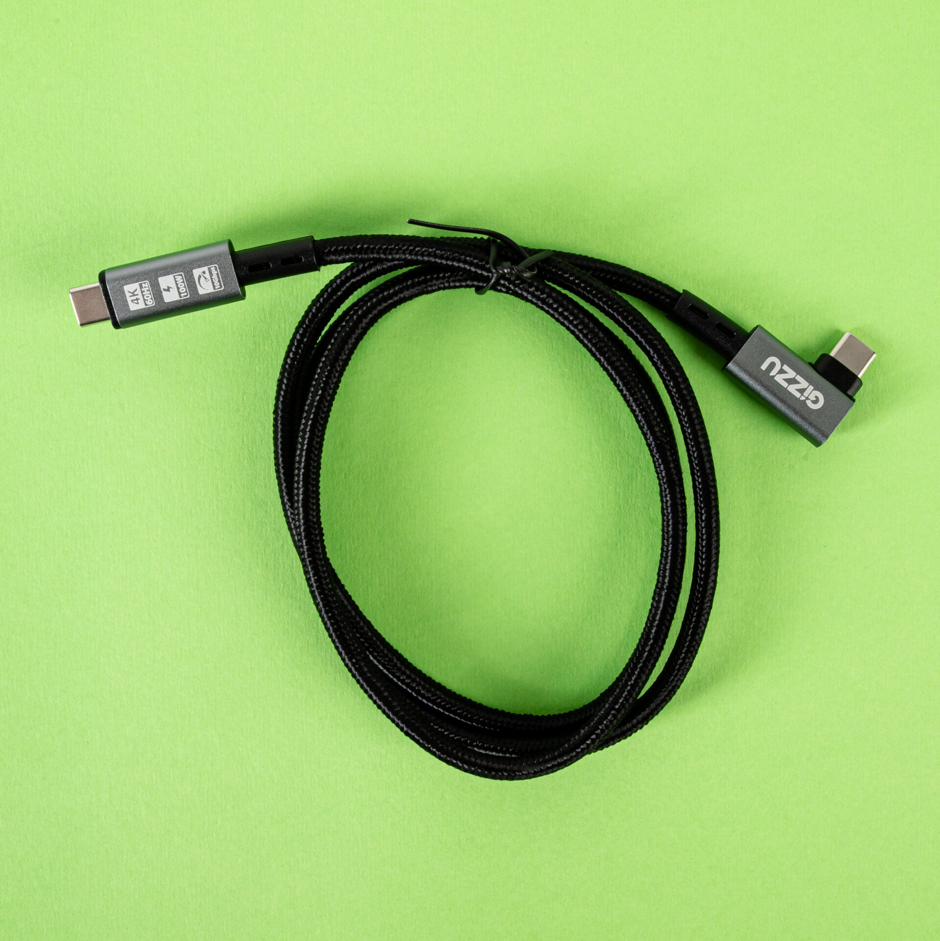 GIZZU-GCPCC10010G90-01-100W-10Gbps-Type-C-Angled-1m-Cable_WHAT-IN-BOX-9152-Edit_2500x2500