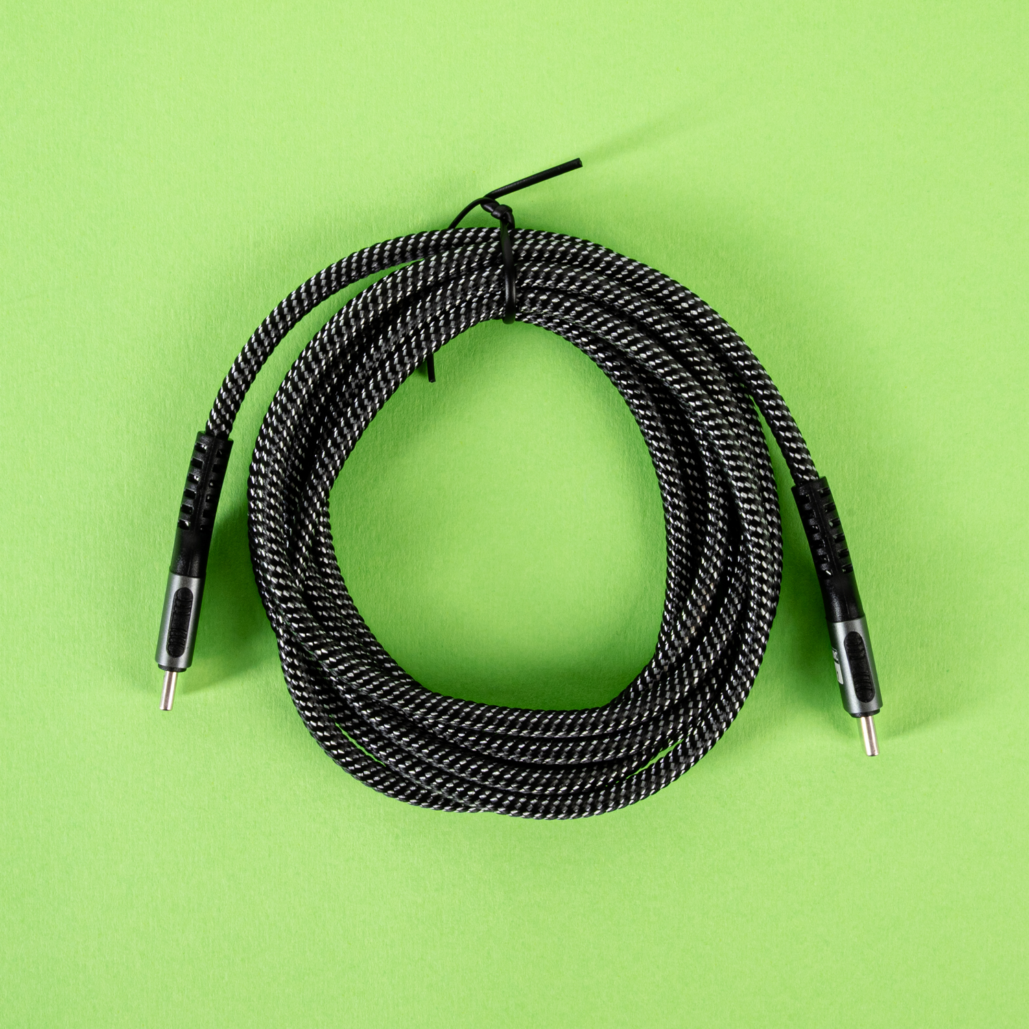 GIZZU-GCPCC240048G-02-Gizzu-240-480Mbps-Type-C-2m-Cable_WHAT-IN-BOX-9125-Edit_1500x1500