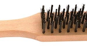 WIRE HAND SCRATCH BRUSH WOOD HANDLE